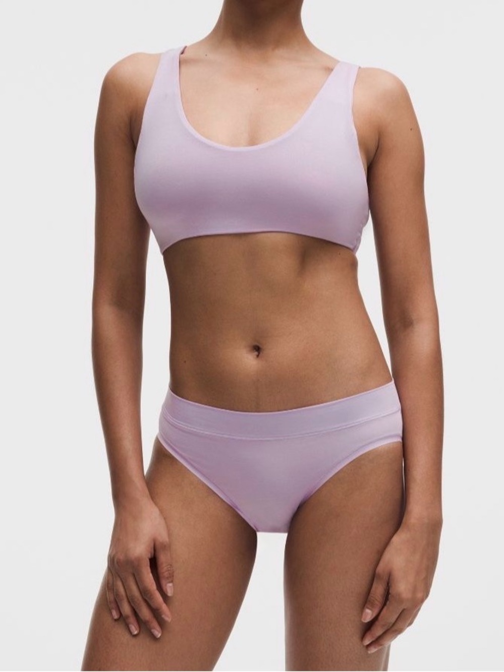 Lululemon - UnderEase Scoopneck  Bralette A-C - Size S - NWT